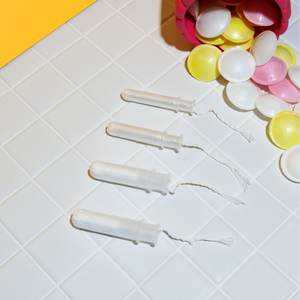 Tampons avec applicateur compact